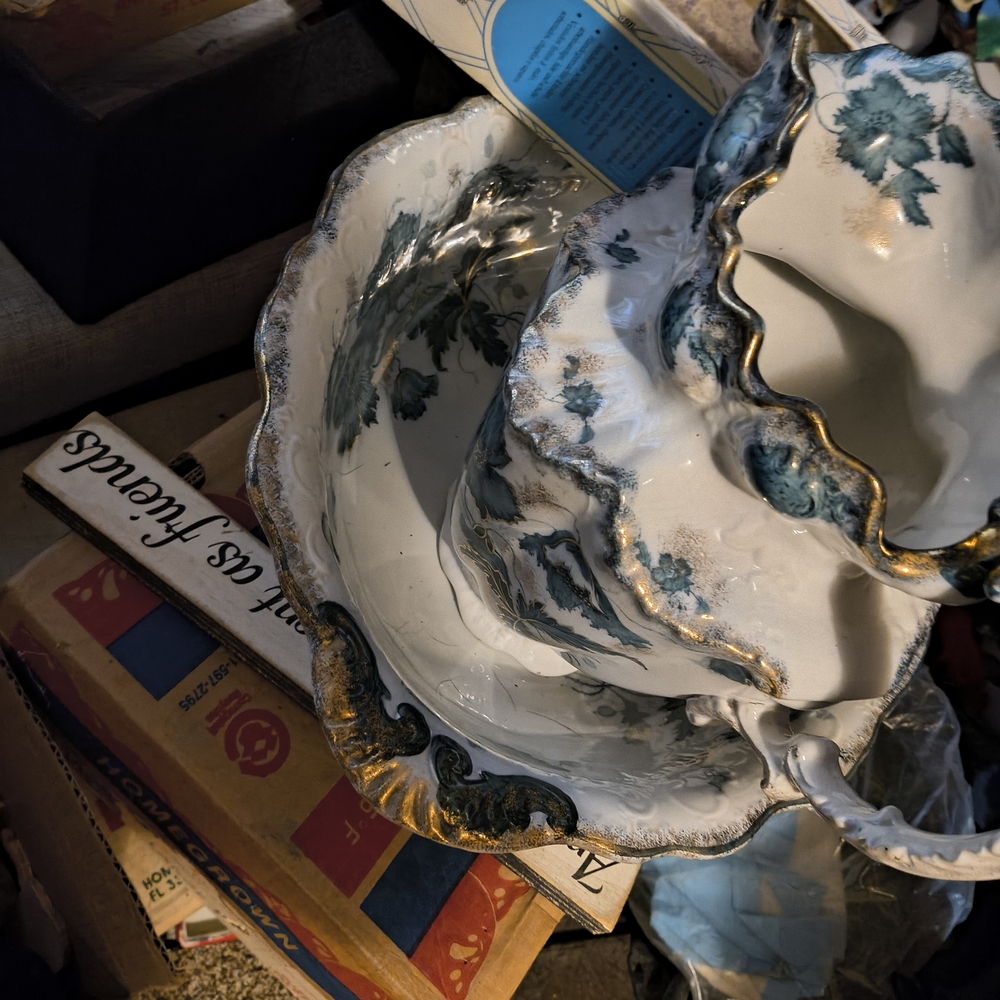 Elegant Floral Ceramic Dish Set